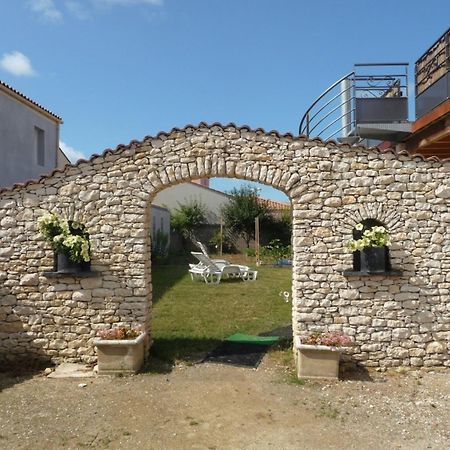 Chambre D'Hote Fleur De Potager Les Sables-dʼOlonne Exteriör bild